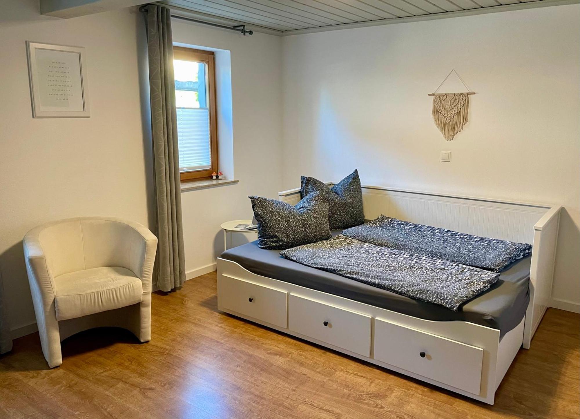 Moderne Ferienwohnung In Historischer Altstadt - Keine Monteurswohnung Hilpoltstein Exteriör bild